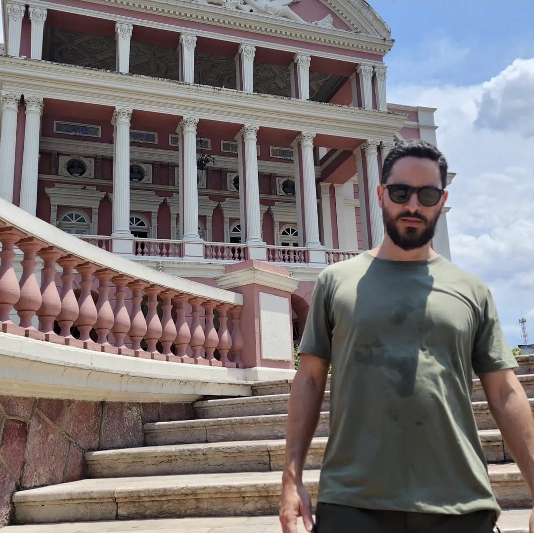 Expresso Futuro — Amazônia, barco no rio Amazonas